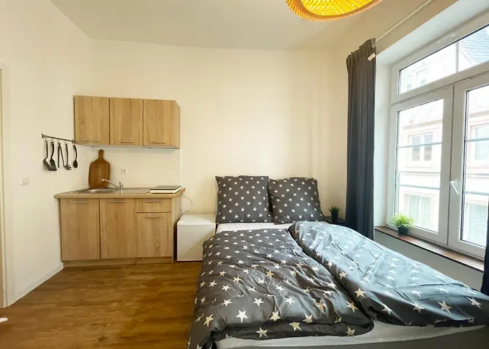 Ferienzimmer Mit Küche Mitten Im Zentrum Perfekt Um Stadt Zu Erkunden Apartment *